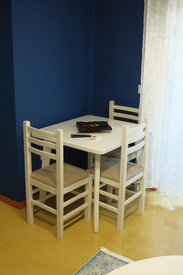 Oak Street Apartment Tiranë Eksteriør bilde