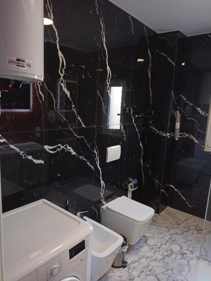 Oak Street Apartment Tiranë Eksteriør bilde
